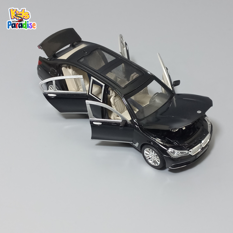 BMW 7 Series 760Li 1:24 Scale Diecast Model Car