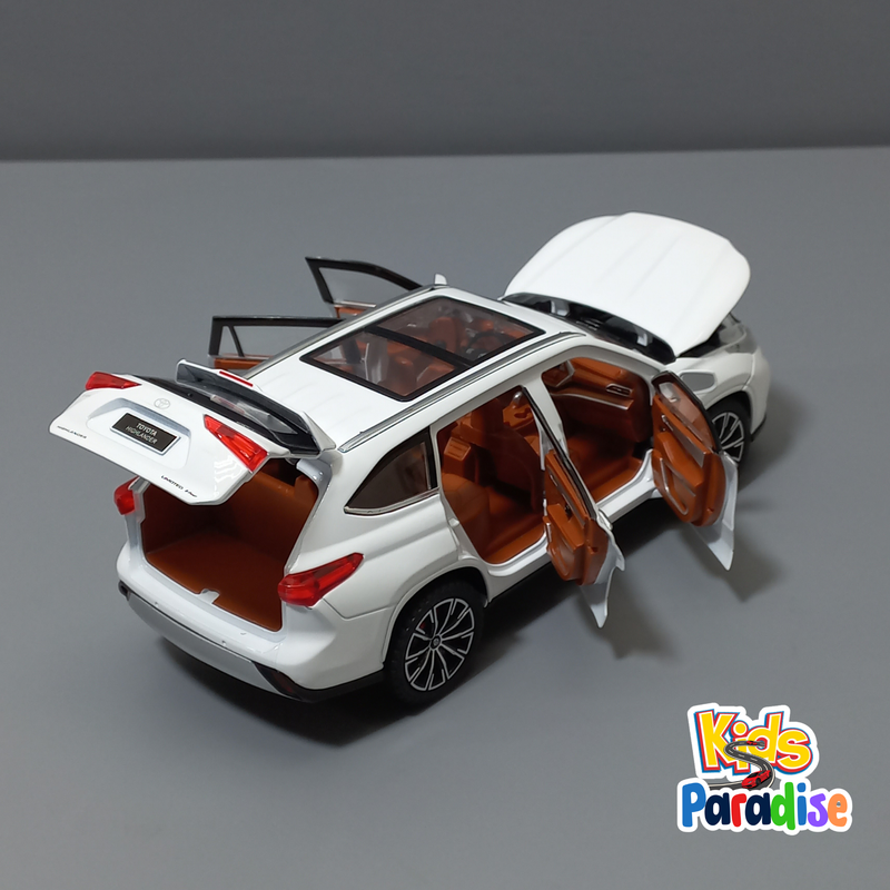 Toyota Highlander Hybrid SUV 1:24 Scale Diecast Model Car