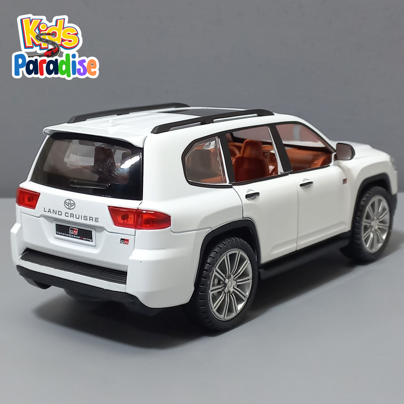Toyota Land Cruiser GR 1:24 Scale Diecast Model Car