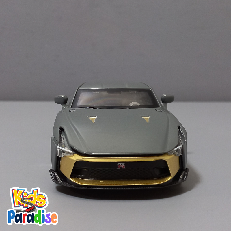 Nissan Gtr 50 1:32 Scale Diecast Model Car