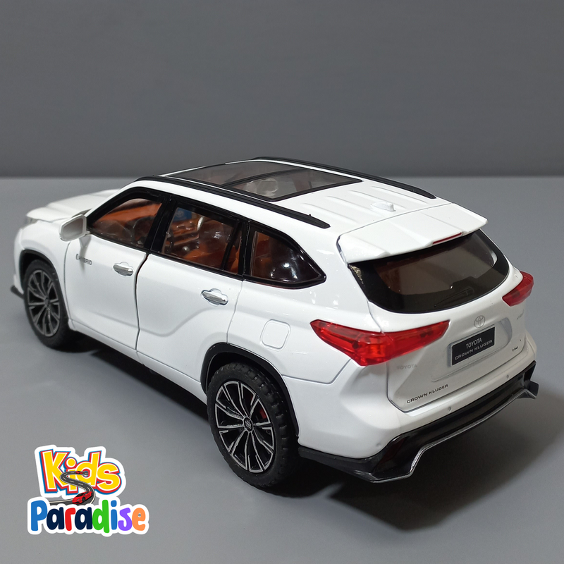 Toyota Crown Kluger SUV 1:24 Scale Diecast Model Car