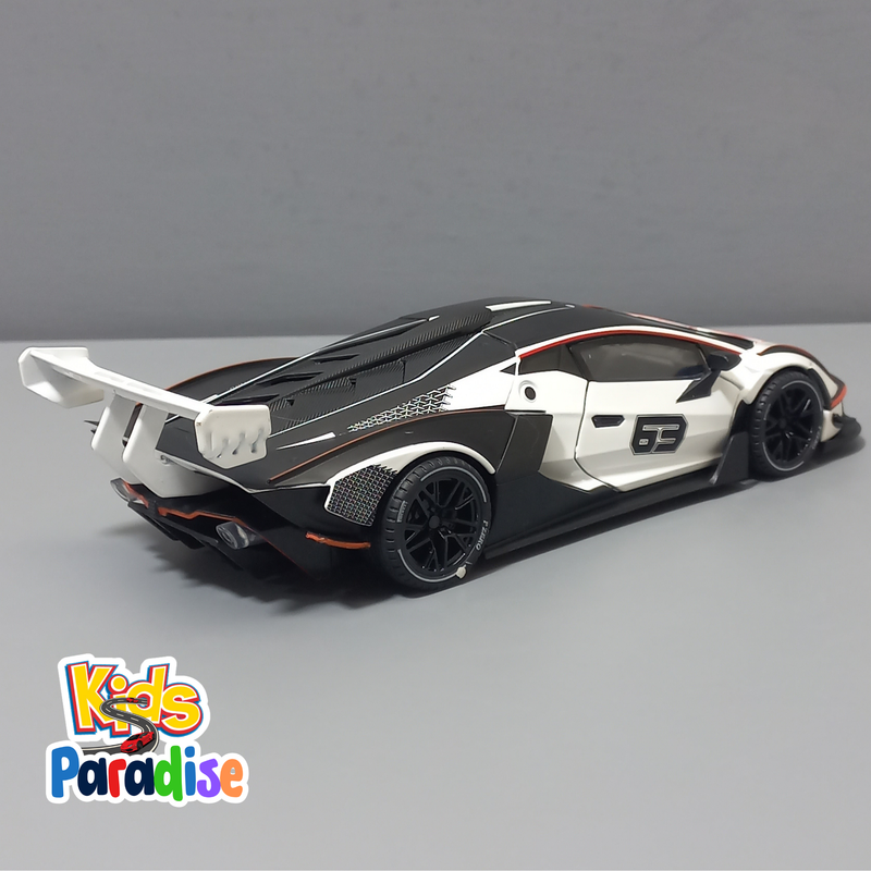 Lamborghini Essenza SCV12 1:24 Scale Diecast Model Car