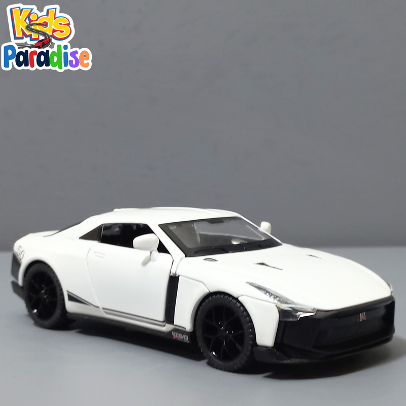 Nissan Gtr 50 1:32 Scale Diecast Model Car