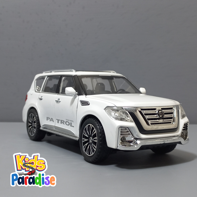 Nissan Patrol Modified 1:24 Scale Diecast Model Car