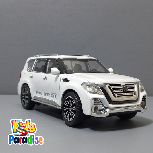 Nissan Patrol Modified 1:24 Scale Diecast Model Car
