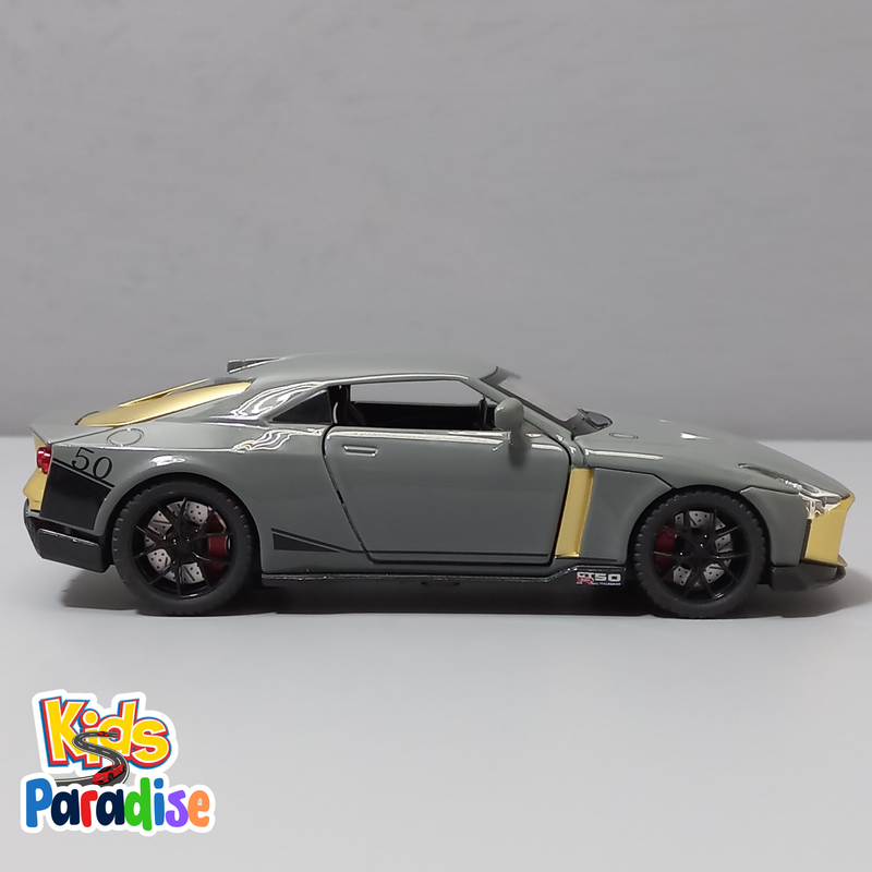 Nissan Gtr 50 1:32 Scale Diecast Model Car