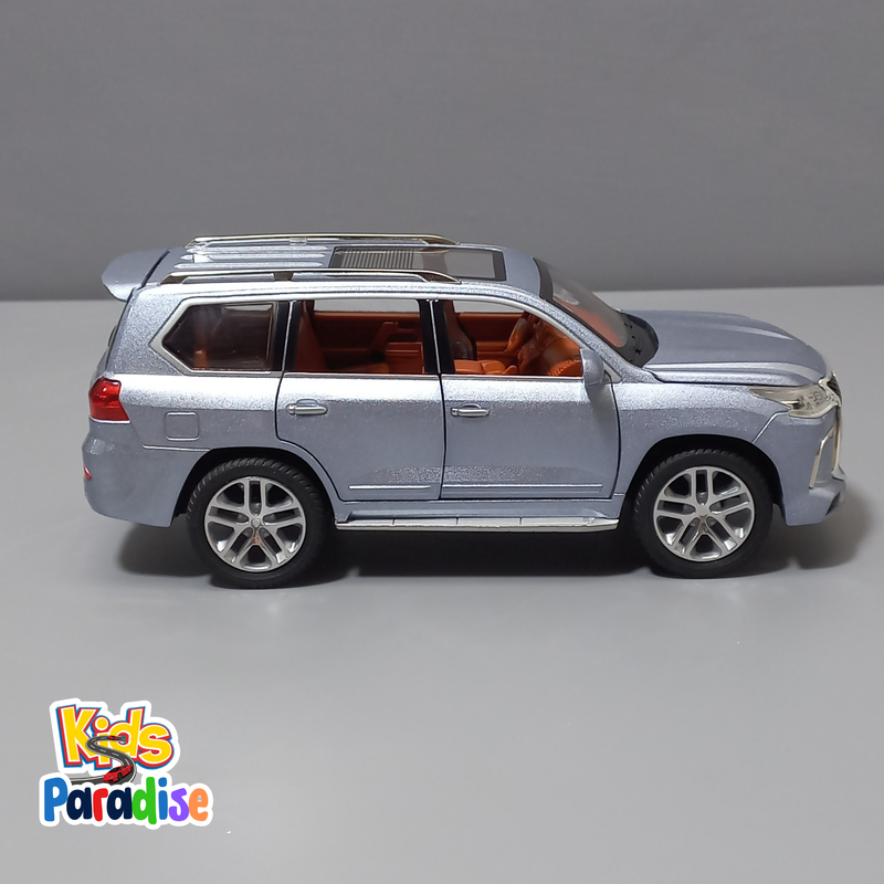 Lexus LX570 1:24 Scale Diecast Model Car
