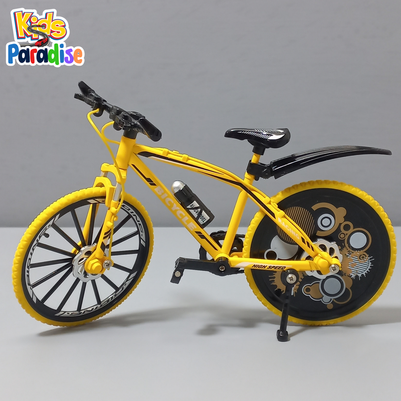 Metal Alloy Exquisite Bike Model 1:8 Scale Diecast Model Bicycle