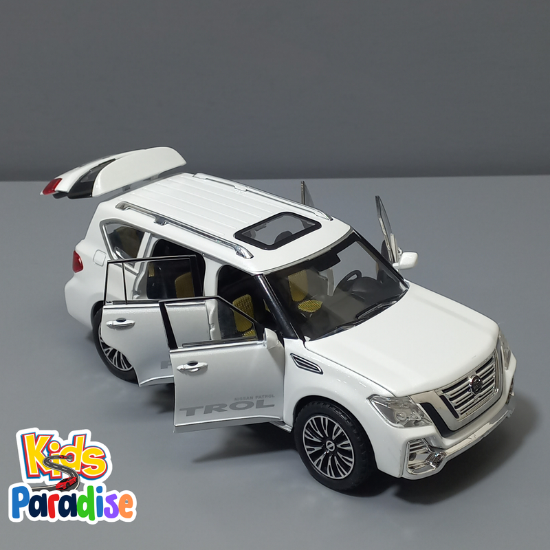 Nissan Patrol Modified 1:24 Scale Diecast Model Car